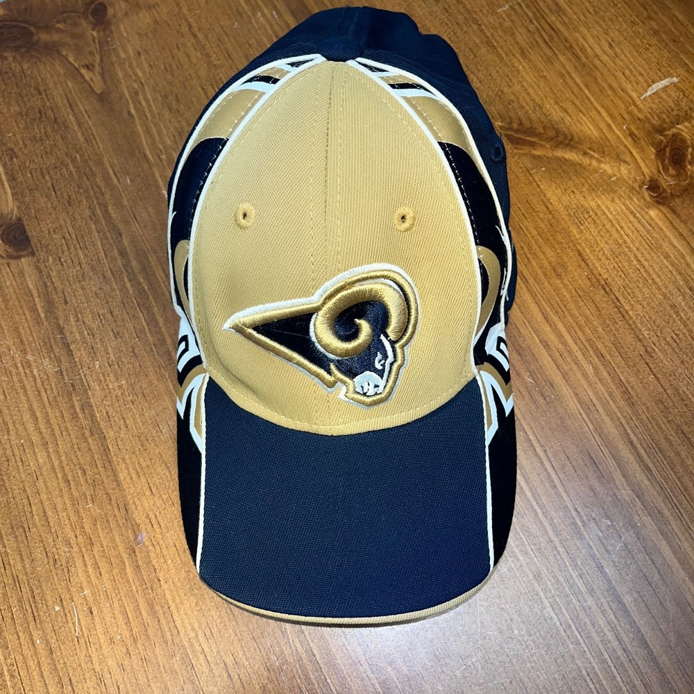 NFL LA Rams, OS - Picture 1 of 13